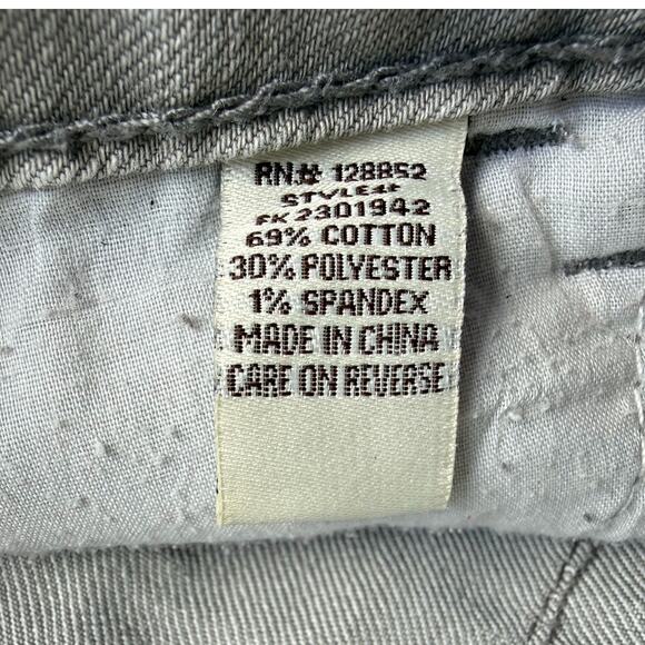 Womens Distressed Gray Denim Shorts Size 11 Sequins Casual Grunge Glam Summer - Picture 12 of 13